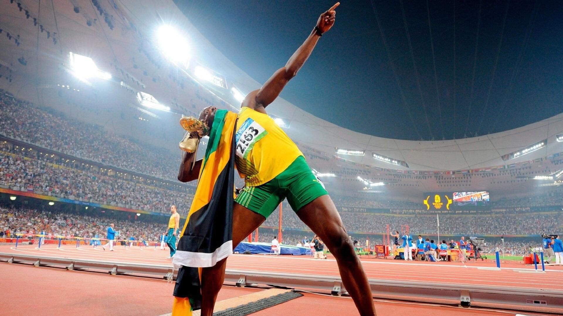 邦马蒂金球荣耀印证个人卓越，无团队桂冠加身亦非史无前例